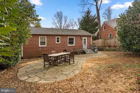 Exterior - 414 Hillmoor Dr, Silver Spring, MD 20901 photo 3 of 6