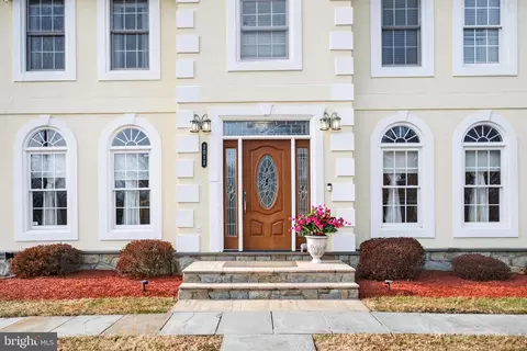 Exterior - 2013 Sullivan Ln, Silver Spring, MD 20906 photo 4 of 7