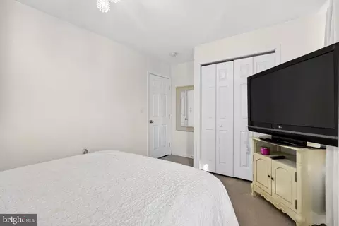 Bedroom - 2013 Sullivan Ln, Silver Spring, MD 20906 photo 2 of 8