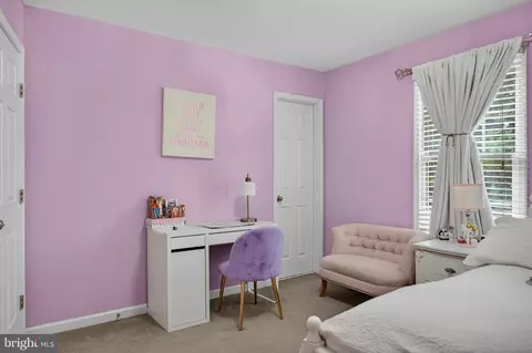 Bedroom - 2013 Sullivan Ln, Silver Spring, MD 20906 photo 6 of 8