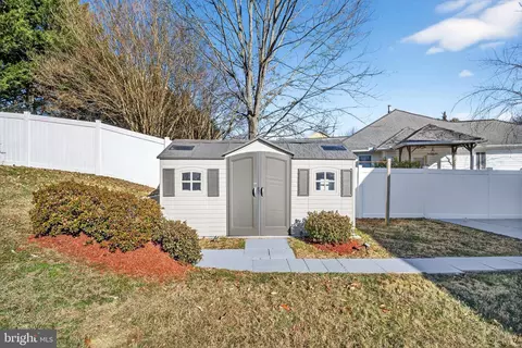 Exterior - 2013 Sullivan Ln, Silver Spring, MD 20906 photo 7 of 7