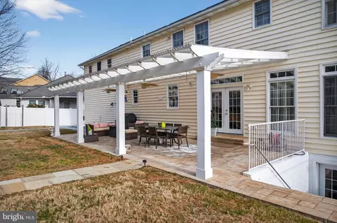 Exterior - 2013 Sullivan Ln, Silver Spring, MD 20906 photo 5 of 7
