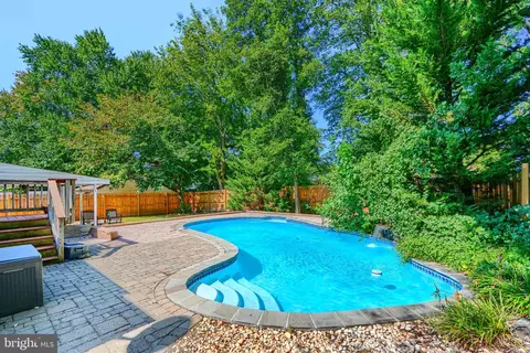 Exterior - 10708 Woodsdale Dr, Silver Spring, MD 20901 photo 10 of 11