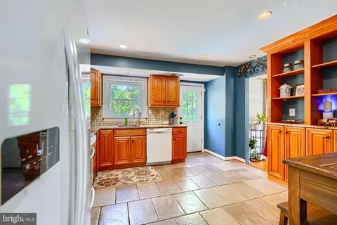 Kitchen - 10708 Woodsdale Dr, Silver Spring, MD 20901 photo 2 of 4