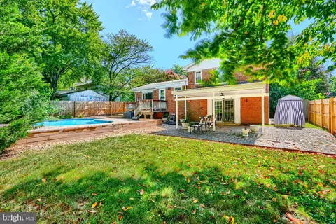 Exterior - 10708 Woodsdale Dr, Silver Spring, MD 20901 photo 4 of 11