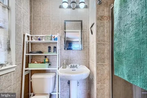 Bath - 10708 Woodsdale Dr, Silver Spring, MD 20901 photo 3 of 8