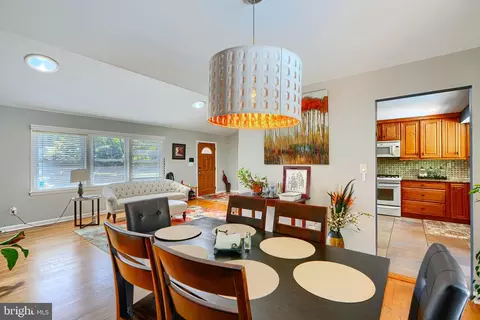Dining - 10708 Woodsdale Dr, Silver Spring, MD 20901 photo 4 of 5