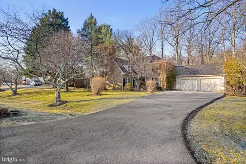 9412 Falls Bridge Ln, Potomac, MD 20854