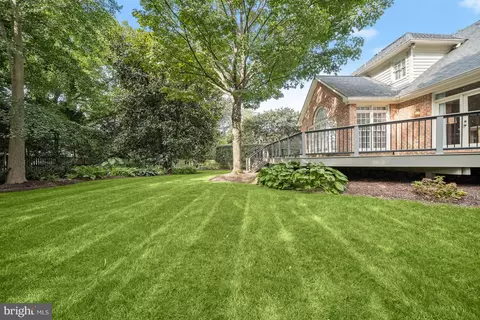 Exterior - 9912 Doubletree Ct, Potomac, MD 20854 photo 9 of 12