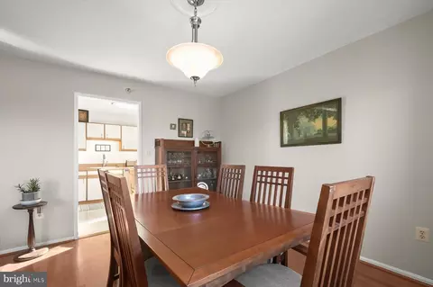 Dining - 15107 Interlachen Dr #2-725, Silver Spring, MD 20906 photo 5 of 6