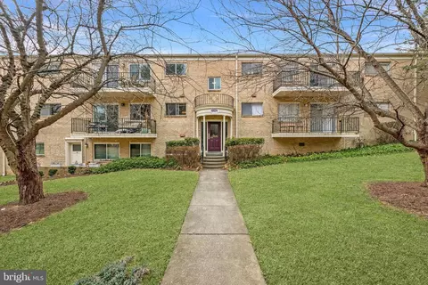 10624 Montrose Ave #M 103, Bethesda, MD 20814