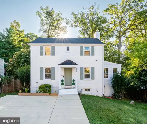 8705 Bradford Rd, Silver Spring, MD 20901