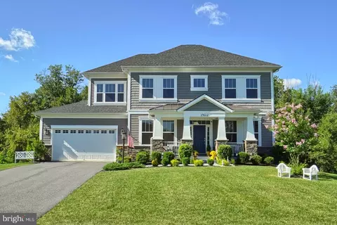 19612 Lewis Orchard Ln, Poolesville, MD 20837