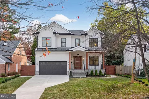 5407 Center St, Chevy Chase, MD 20815