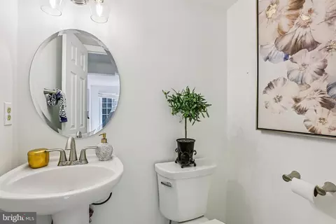 Bath - 9904 Durango Dr, Damascus, MD 20872 photo 1 of 6