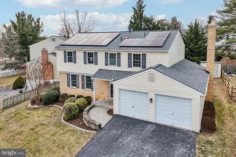Exterior - 9904 Durango Dr, Damascus, MD 20872 photo 12 of 13