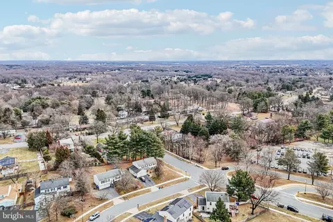 View/Area - 9904 Durango Dr, Damascus, MD 20872 photo 4 of 9