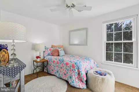 Bedroom - 9904 Durango Dr, Damascus, MD 20872 photo 6 of 7