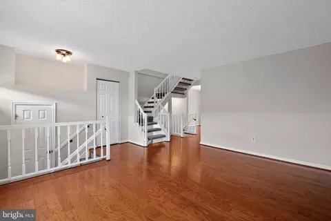 808 Suffield Dr, Gaithersburg, MD 20878 photo 4