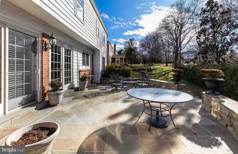 Exterior - 12812 Deep Spring Dr, Potomac, MD 20854 photo 2 of 5