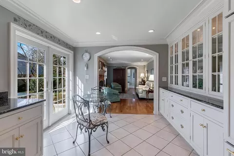 Entry Way - 12812 Deep Spring Dr, Potomac, MD 20854 photo 2 of 4