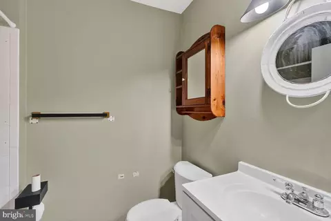 Bath - 15320 Pine Orchard Dr #83-C1, Silver Spring, MD 20906 photo 2 of 2