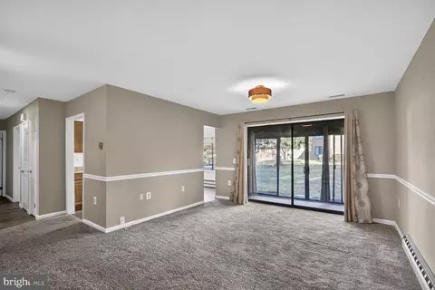 Living - 15320 Pine Orchard Dr #83-C1, Silver Spring, MD 20906 photo 1 of 1