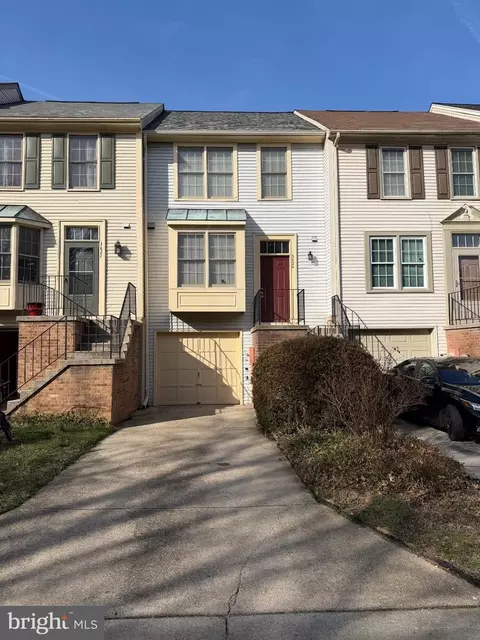 3824 Swan House Ct, Burtonsville, MD 20866