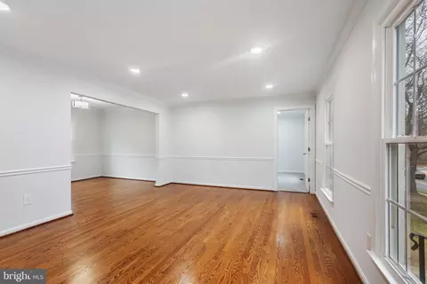 Living - 13214 Serpentine Way, Silver Spring, MD 20904 photo 3 of 6