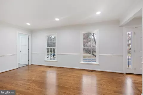 Living - 13214 Serpentine Way, Silver Spring, MD 20904 photo 4 of 6