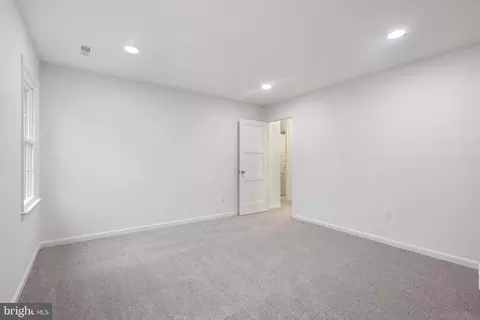 Bedroom - 13214 Serpentine Way, Silver Spring, MD 20904 photo 4 of 6