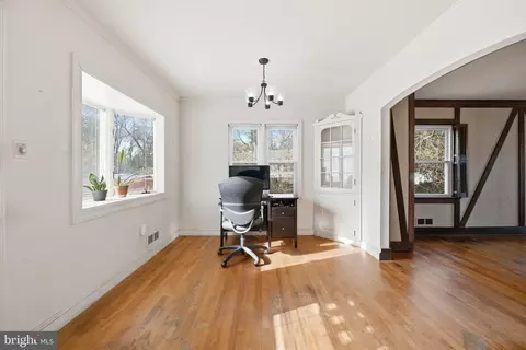 703 Northwest Dr, Silver Spring, MD 20901 photo 7