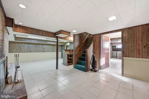 703 Northwest Dr, Silver Spring, MD 20901 photo 15