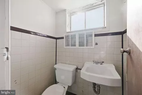 703 Northwest Dr, Silver Spring, MD 20901 photo 21