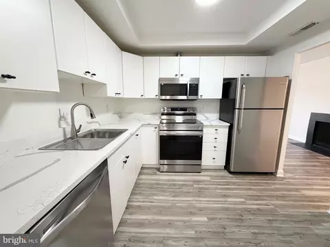 10024 Stedwick #301, Montgomery Village, MD 20886