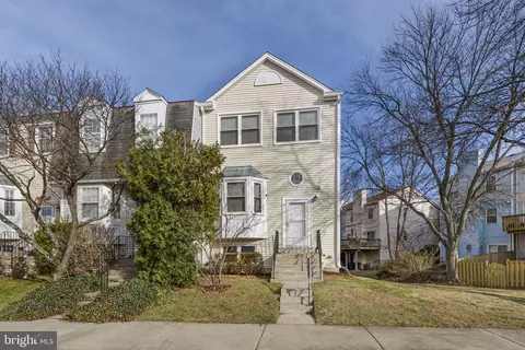 811 Flagler Dr, Gaithersburg, MD 20878