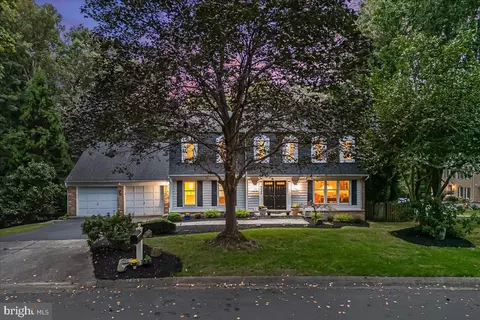 9625 Reach Rd, Potomac, MD 20854