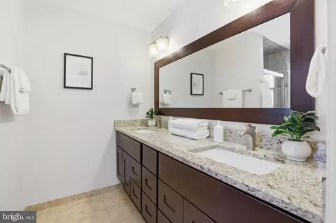 Bath - 14740 Locustwood, Silver Spring, MD 20905 photo 2 of 4