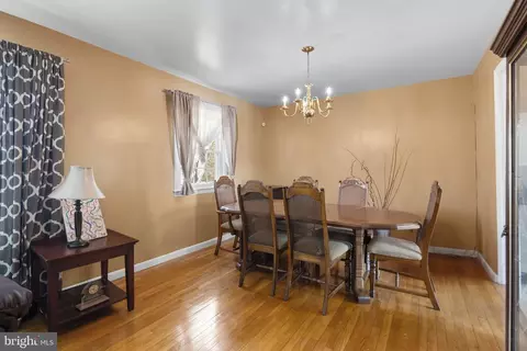 Dining - 1408 Chilton Dr, Silver Spring, MD 20904 photo 1 of 1