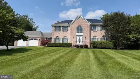 22340 Flintridge Dr, Brookeville, MD 20833