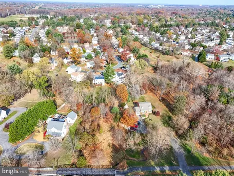 13714 Travilah Rd, Rockville, MD 20850