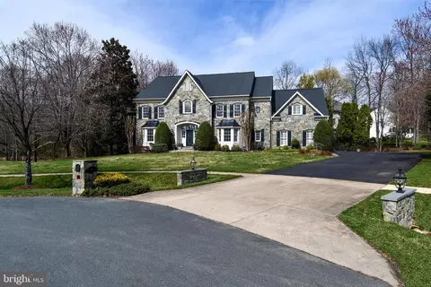 4007 Wintersweet Ct, Rockville, MD 20853