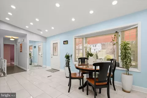 Entry Way - 1116 Tiffany Rd, Silver Spring, MD 20904 photo 7 of 9