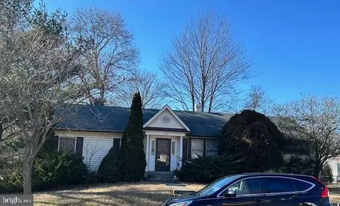1613 Burris Rd, Rockville, MD 20851