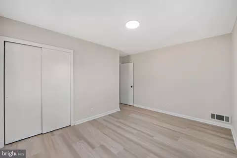 Bedroom - 1513 Flora Ln, Silver Spring, MD 20910 photo 5 of 11
