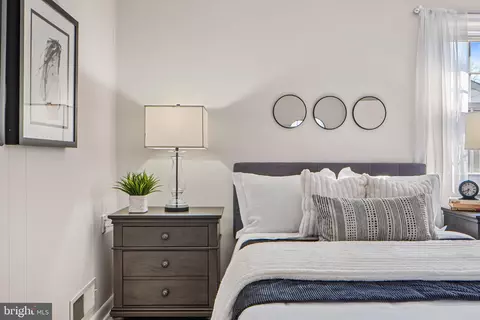 Bedroom - 1513 Flora Ln, Silver Spring, MD 20910 photo 2 of 11
