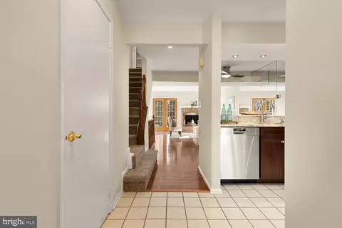 Entry Way - 2038 Derby Ridge Ln #3-5, Silver Spring, MD 20910 photo 1 of 2