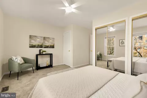 Bedroom - 2038 Derby Ridge Ln #3-5, Silver Spring, MD 20910 photo 4 of 6