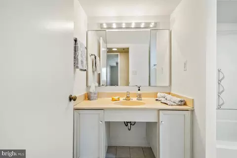 15107 Interlachen Dr #2-716, Silver Spring, MD 20906 photo 29