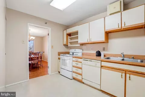 15107 Interlachen Dr #2-716, Silver Spring, MD 20906 photo 21